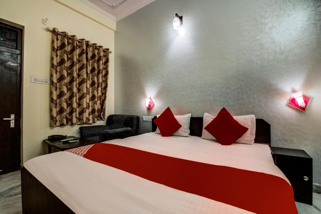 Oyo Hotel Malhotra Jaipur Luaran gambar