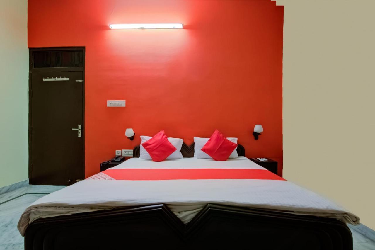 Oyo Hotel Malhotra Jaipur Luaran gambar