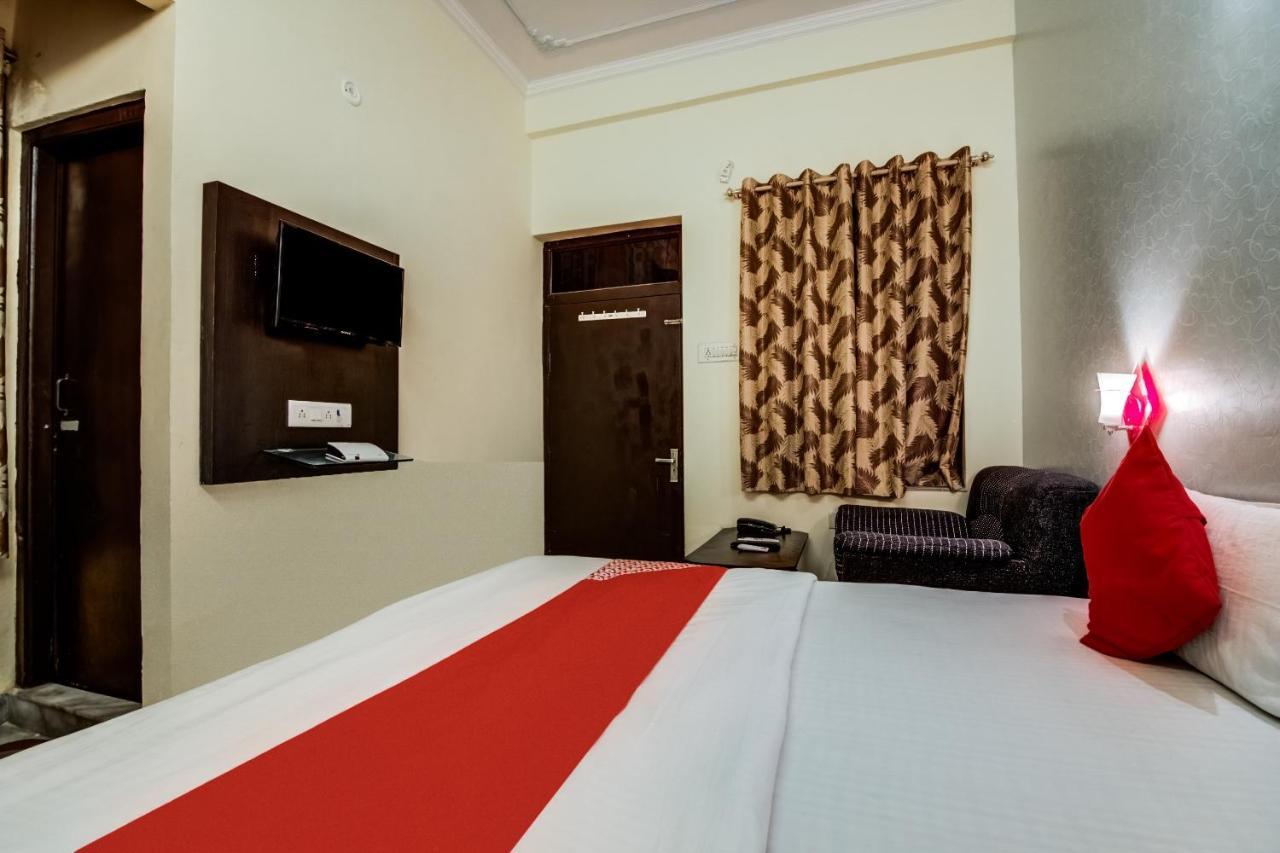 Oyo Hotel Malhotra Jaipur Luaran gambar